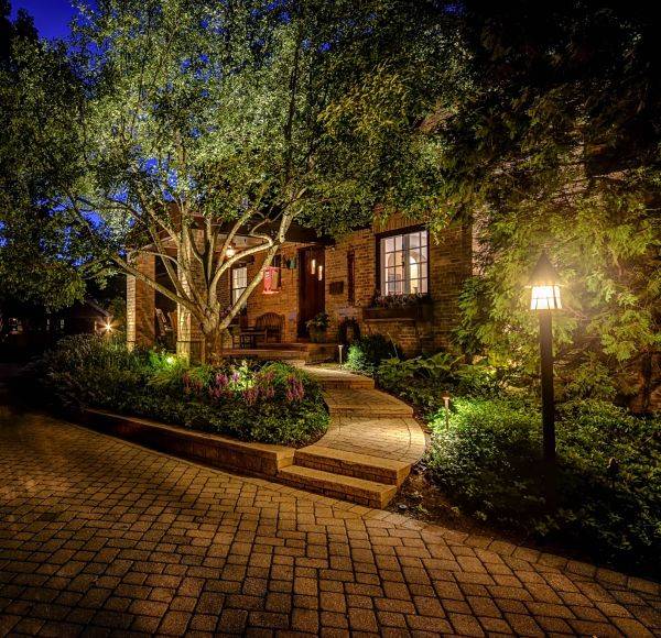 Install Low Voltage Landscape Lighting