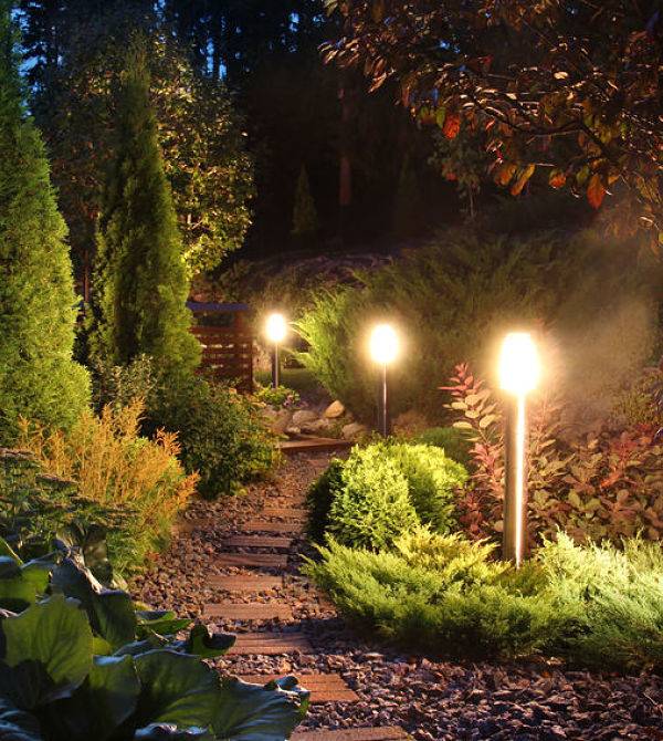 American National Sprinkler & Lighting - landcape lighting and irrigation can increase your home's value during apprasail - garden lighting in a home's backyard.