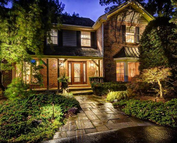 American National Sprinkler & Lighting - Glencoe Landscape Lighting - outdoor lighting system can help illuminate your Glencoe home at night.