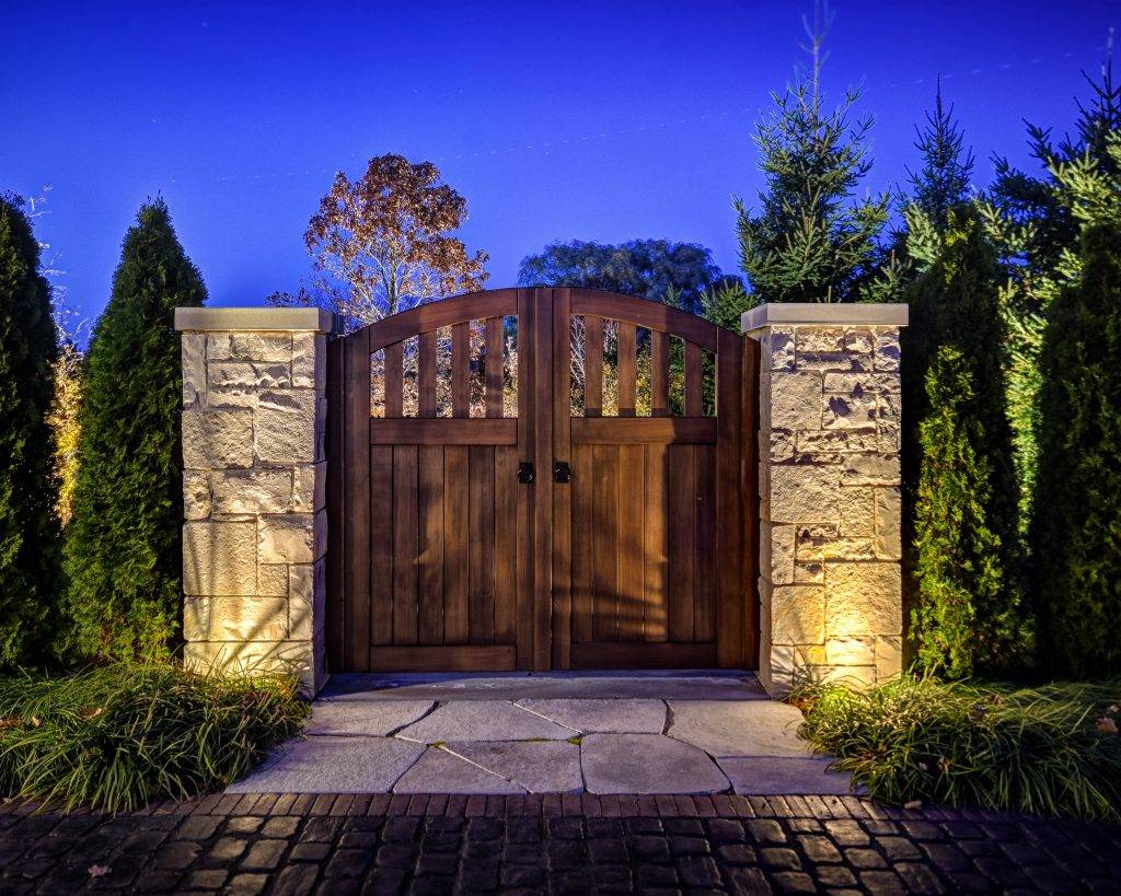 american-national-lighting-and-landscape-lakewood-home (18)
