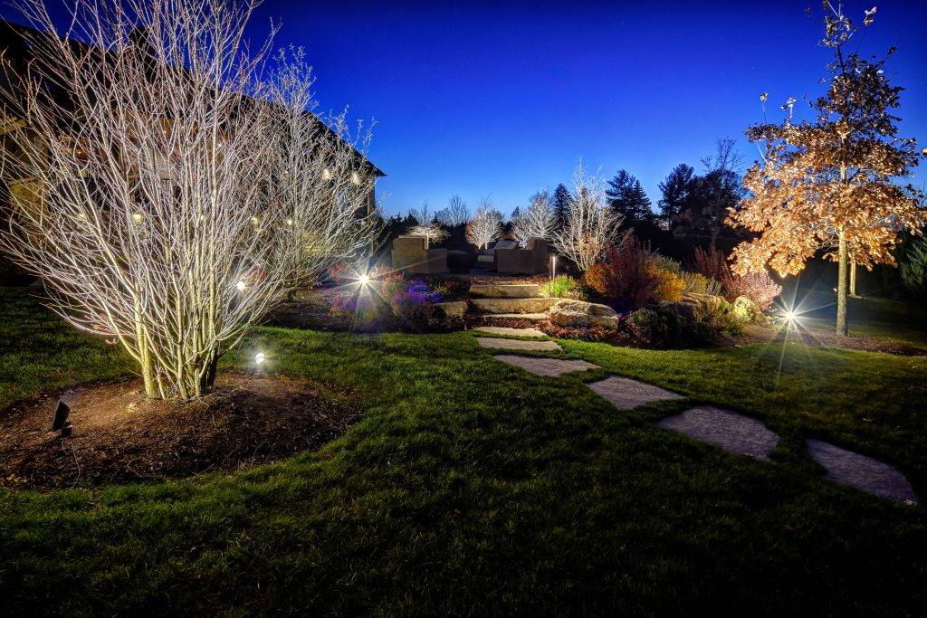 american-national-lighting-and-landscape-lakewood-home (22)