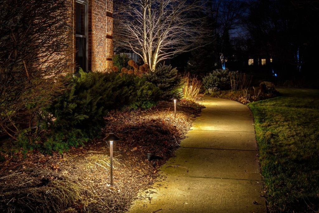 american-national-lighting-and-landscapte-230-north-trail-home (1)