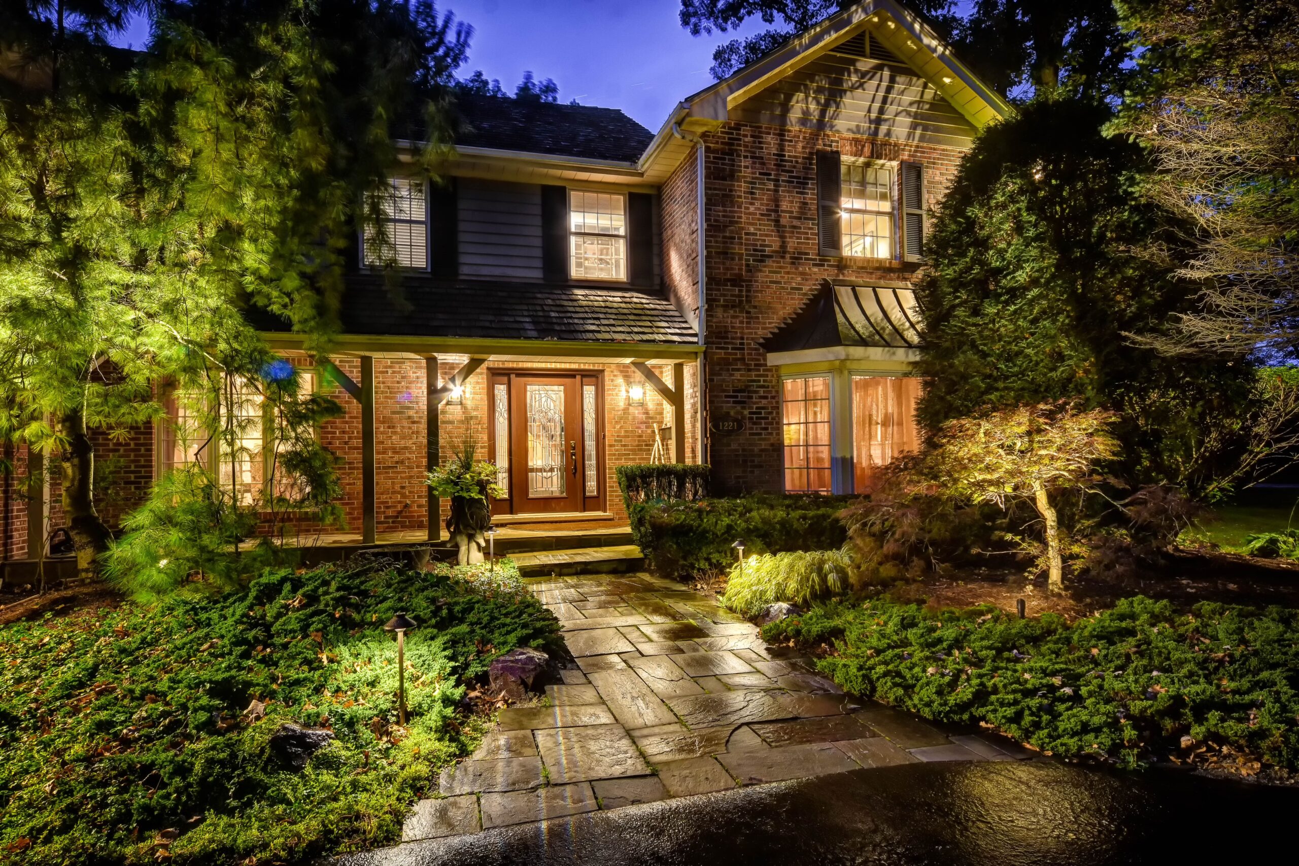 Home landscape lighting